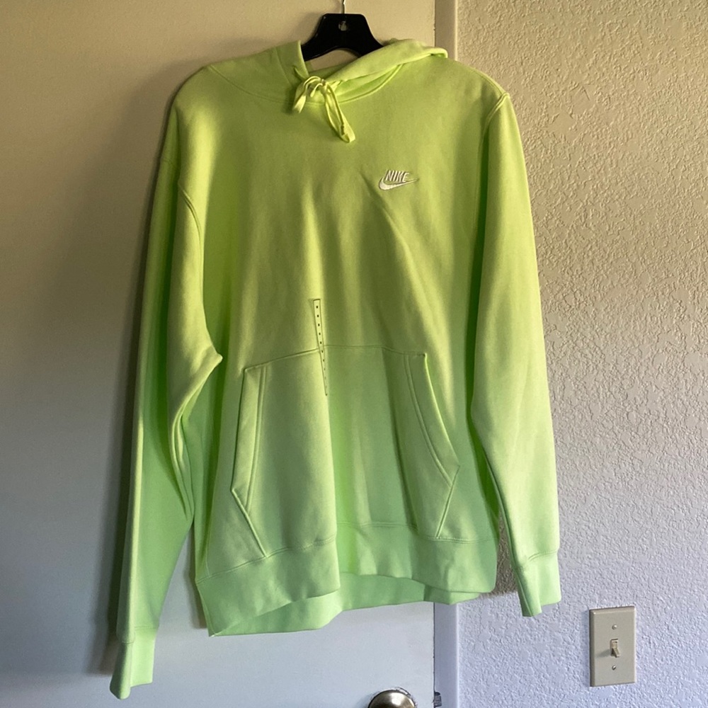NIKE NEON SWEATSHIRT NWT SIZE M